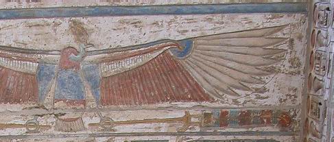 Techo del Templo de Ramses III, en Medinet Habu. Copyright: Juan de la Torre y Teresa Soria.