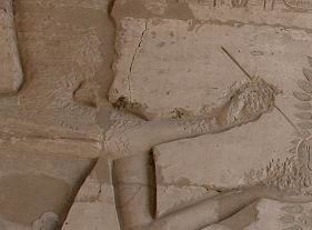 Escena del Templo de Ramses II (Ramesseum), en la orilla occidental de Luxor. Copyright: Juan de la Torre y Teresa Soria.